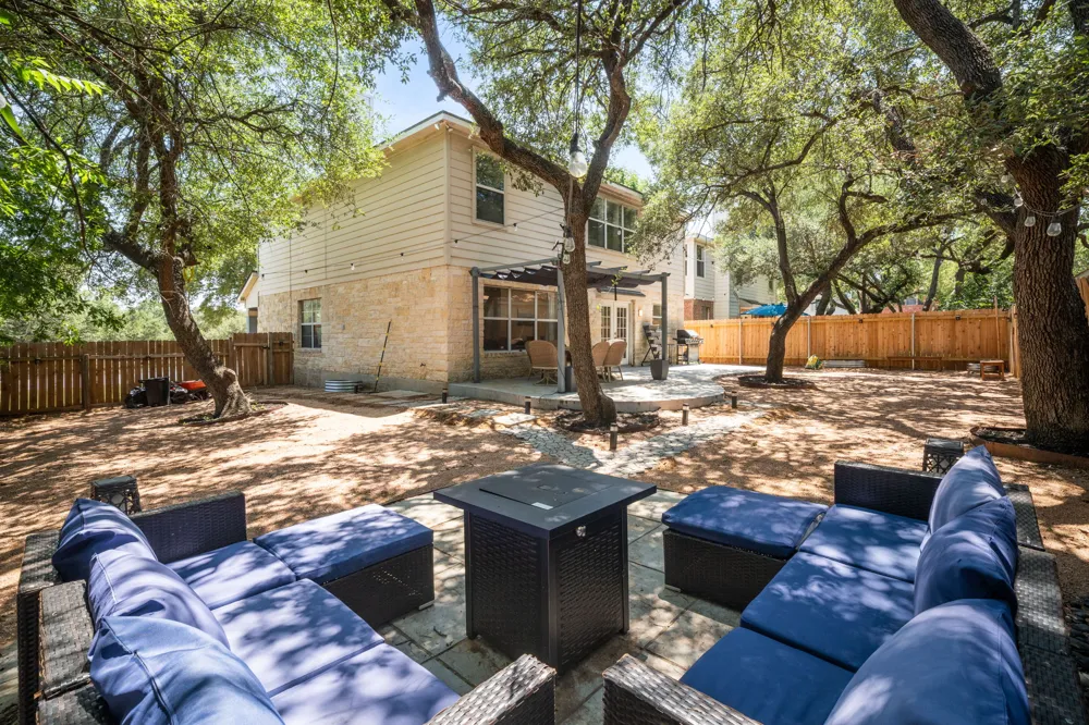 1109 Heritage Park Drive Cedar Park, TX 78613