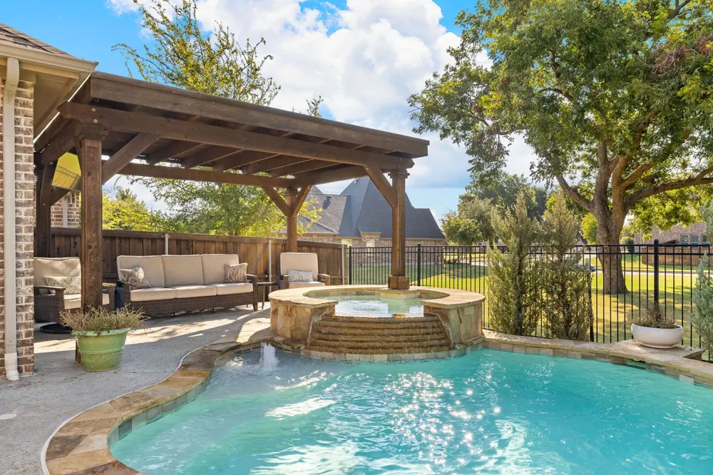 404 Lake Livingston Trail McKinney, TX 75071