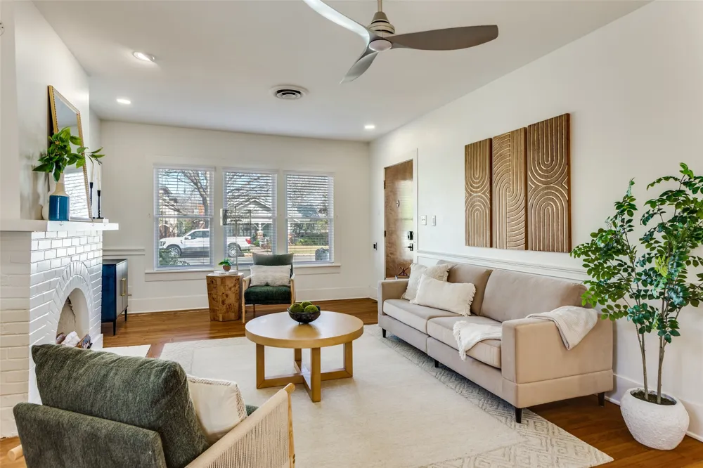 25 Hulen Street Fort Worth, TX 76107