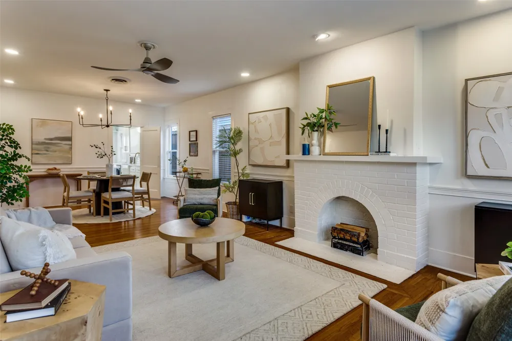25 Hulen Street Fort Worth, TX 76107