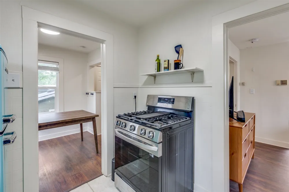 25 Hulen Street Fort Worth, TX 76107