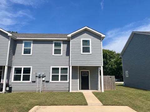 529 E Ball Street #531