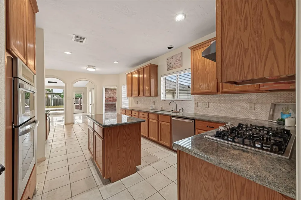 2502 Rosebluff Court Katy, TX 77494