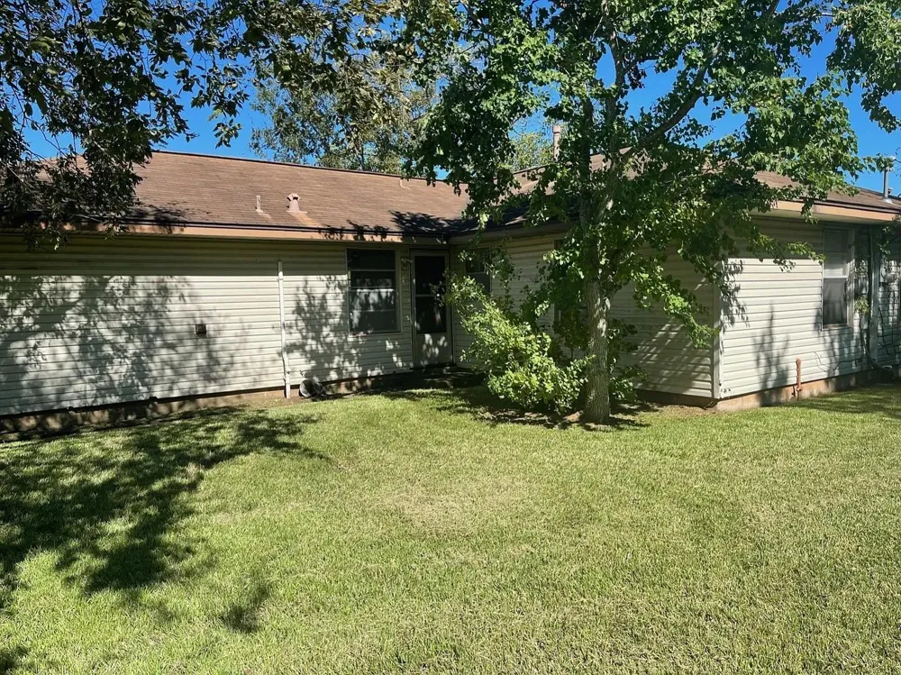 1423 W 10th Street Freeport, TX 77541