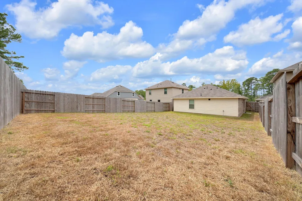 597 Falling Cave Drive Willis, TX 77378