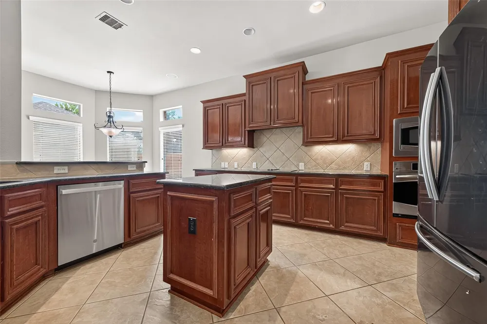 3927 Bowie Bend Lane Katy, TX 77494