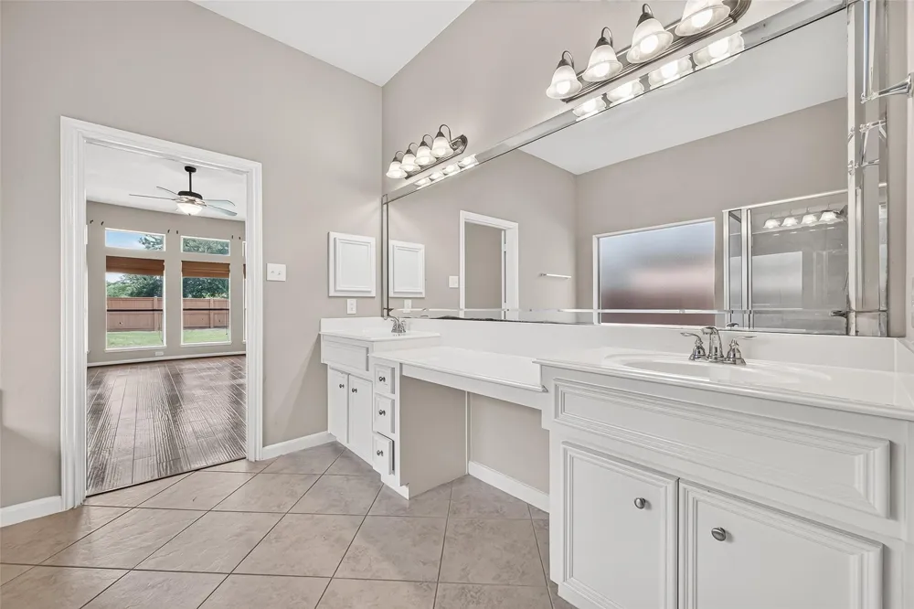 3927 Bowie Bend Lane Katy, TX 77494