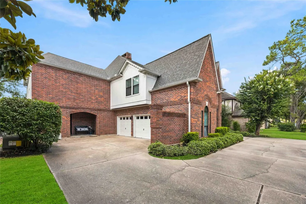 2718 Bermuda Dunes Drive Missouri City, TX 77459