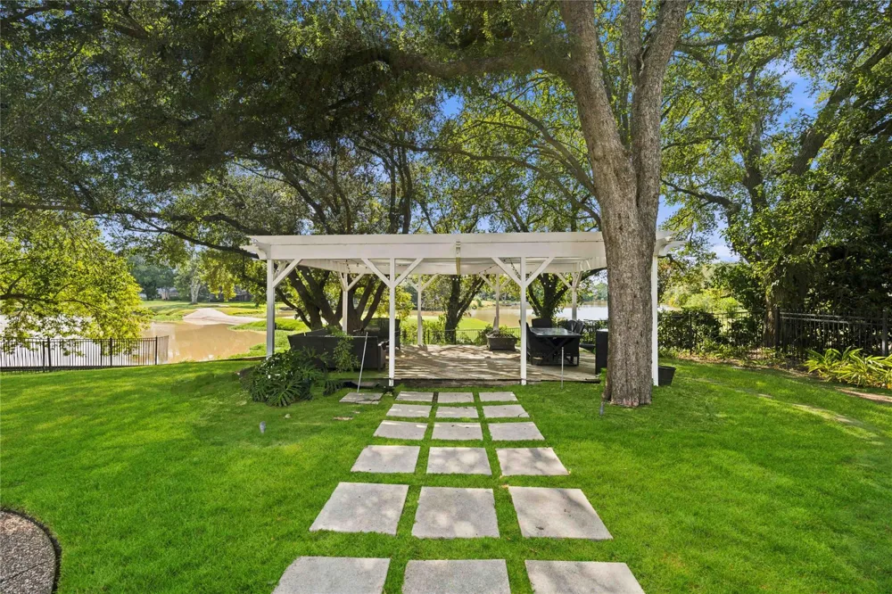 2718 Bermuda Dunes Drive Missouri City, TX 77459