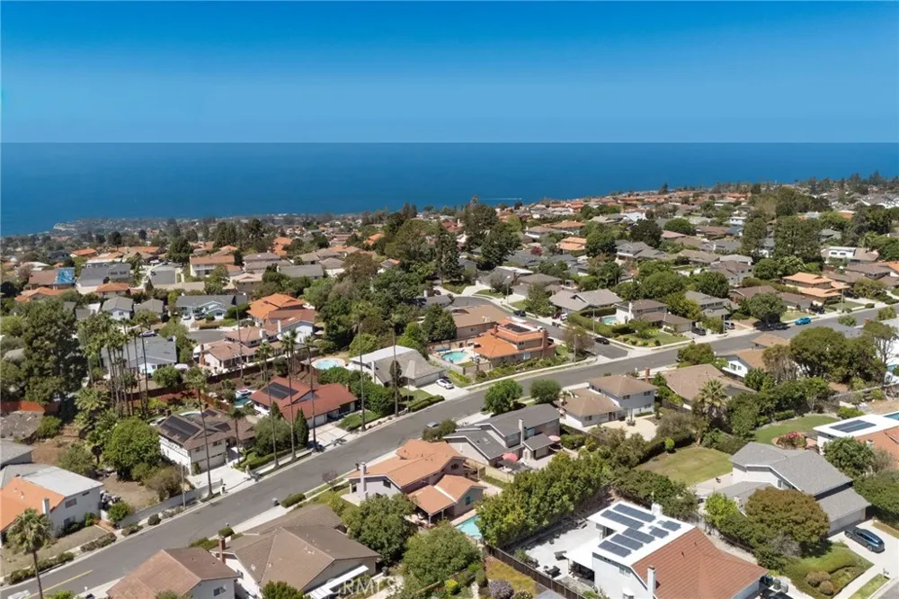 28630 Meadowmist Drive Rancho Palos Verdes, CA 90275