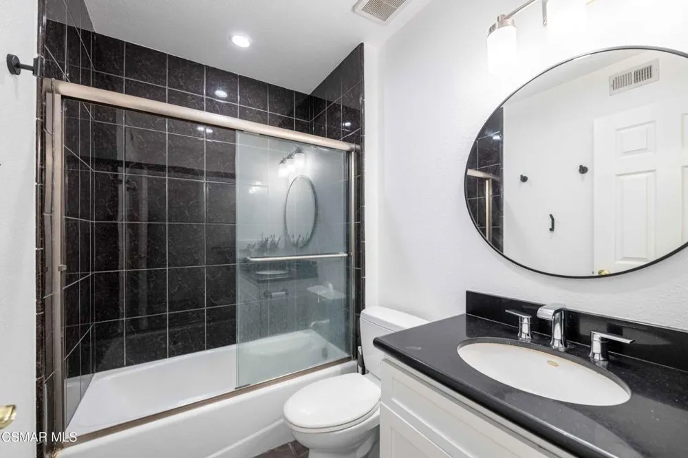 2278 Moss Court Thousand Oaks, CA 91362