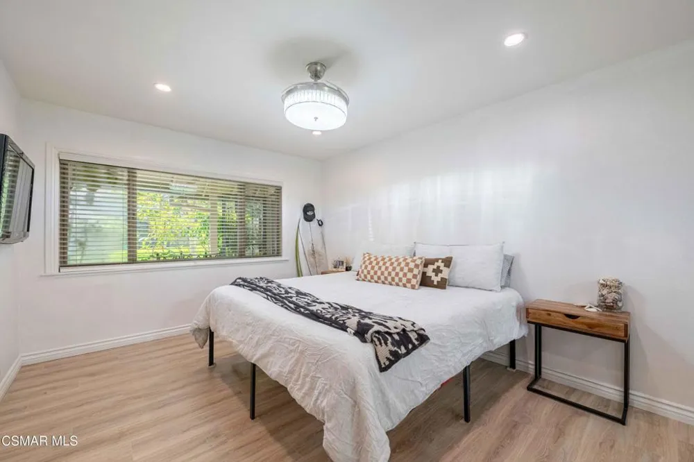 2278 Moss Court Thousand Oaks, CA 91362