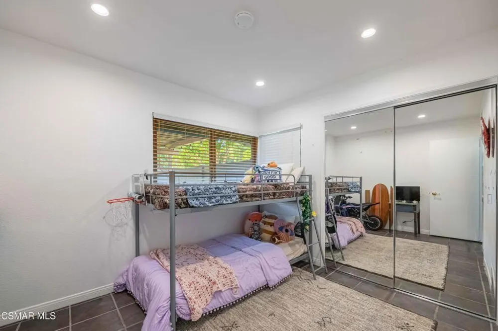 2278 Moss Court Thousand Oaks, CA 91362