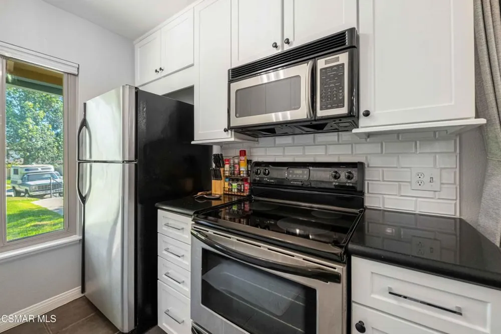 2278 Moss Court Thousand Oaks, CA 91362