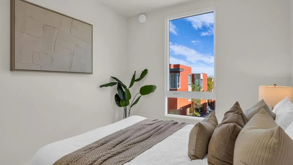 555 Innes Avenue #313 San Francisco, CA 94124