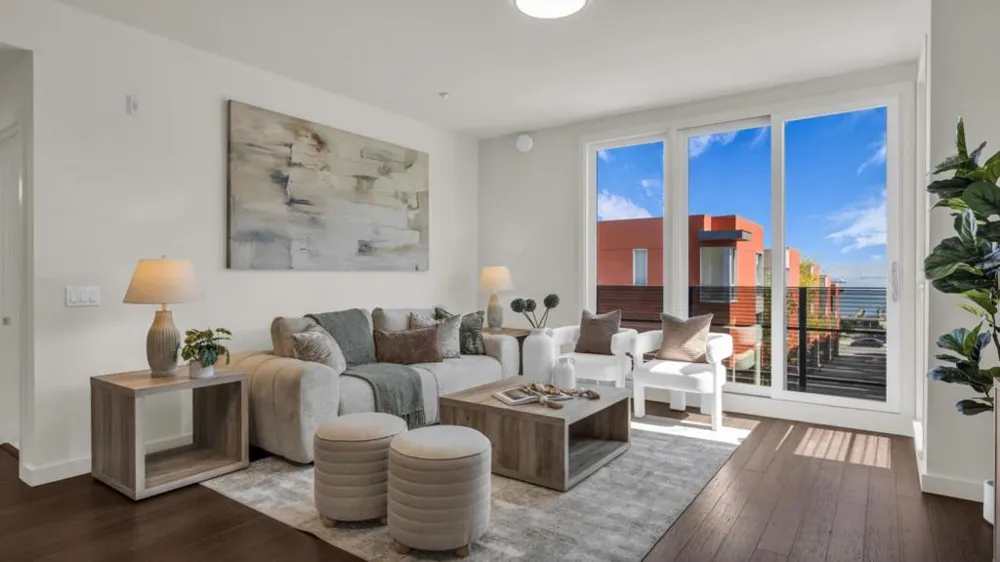 555 Innes Avenue #313 San Francisco, CA 94124