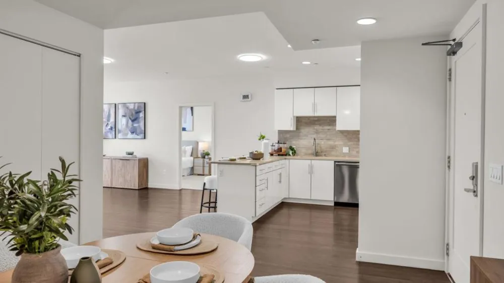555 Innes Avenue #313 San Francisco, CA 94124