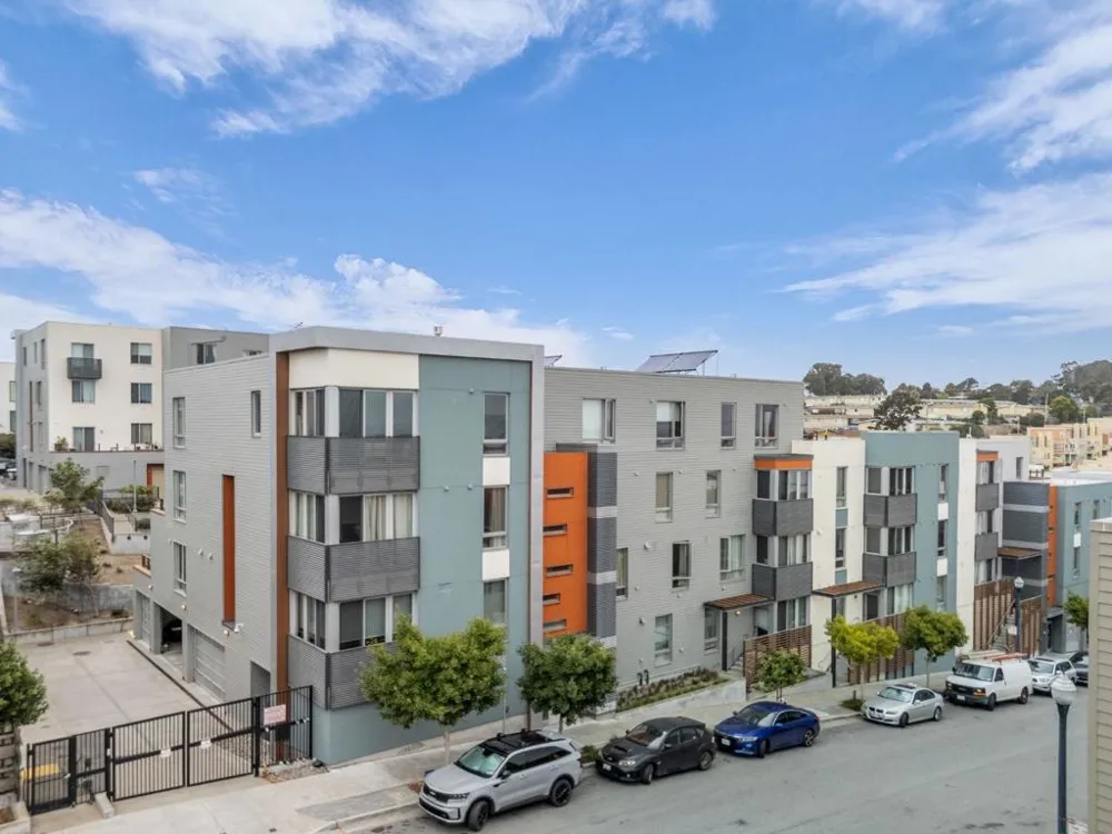 555 Innes Avenue #313 San Francisco, CA 94124