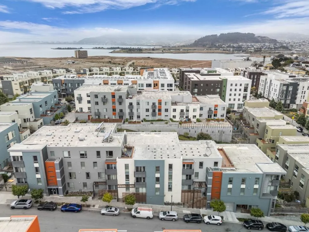 555 Innes Avenue #313 San Francisco, CA 94124