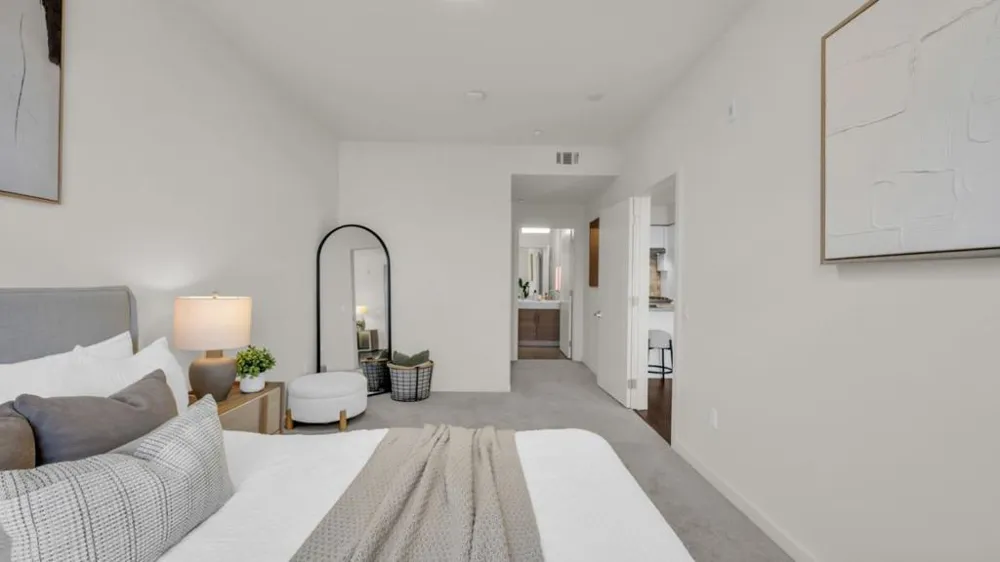555 Innes Avenue #313 San Francisco, CA 94124