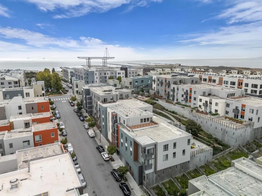 555 Innes Avenue #313 San Francisco, CA 94124