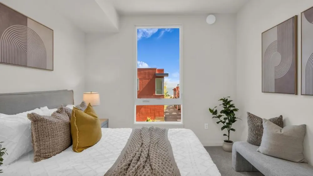 555 Innes Avenue #313 San Francisco, CA 94124