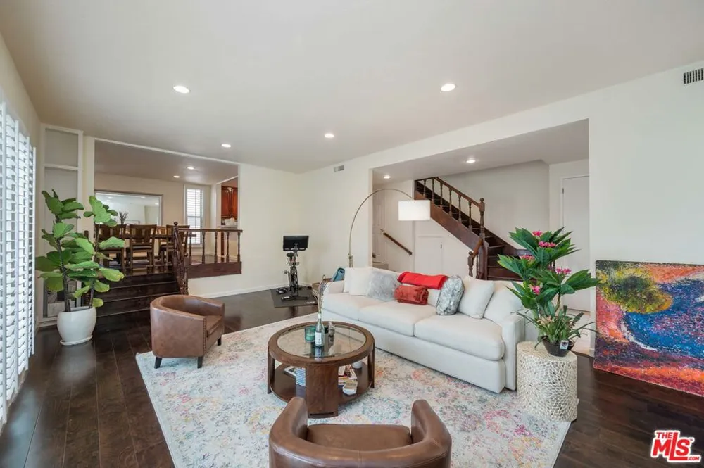 12336 Montana Avenue Los Angeles, CA 90049
