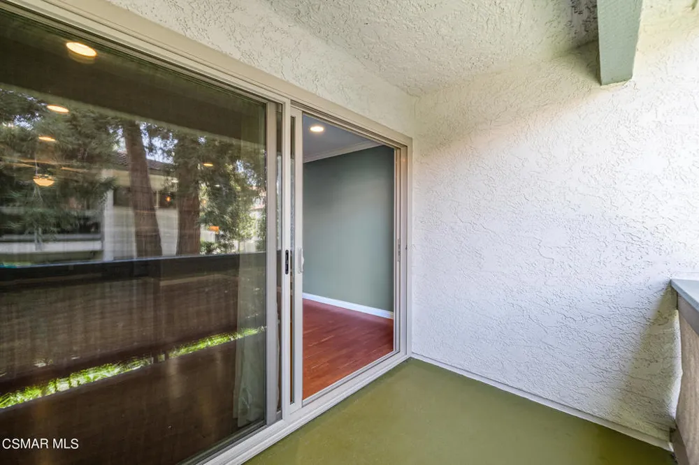 23663 Park Capri #144 Calabasas, CA 91302