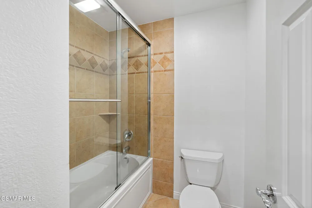 23663 Park Capri #144 Calabasas, CA 91302