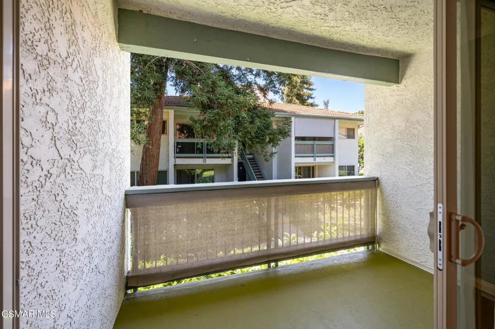 23663 Park Capri #144 Calabasas, CA 91302
