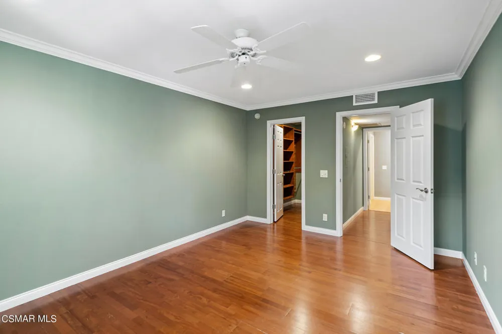 23663 Park Capri #144 Calabasas, CA 91302