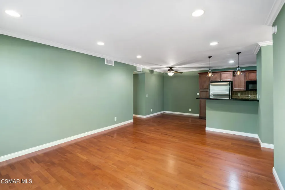 23663 Park Capri #144 Calabasas, CA 91302