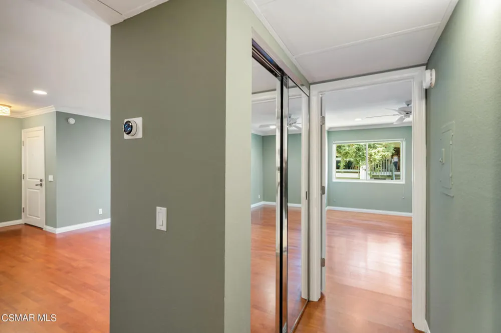 23663 Park Capri #144 Calabasas, CA 91302