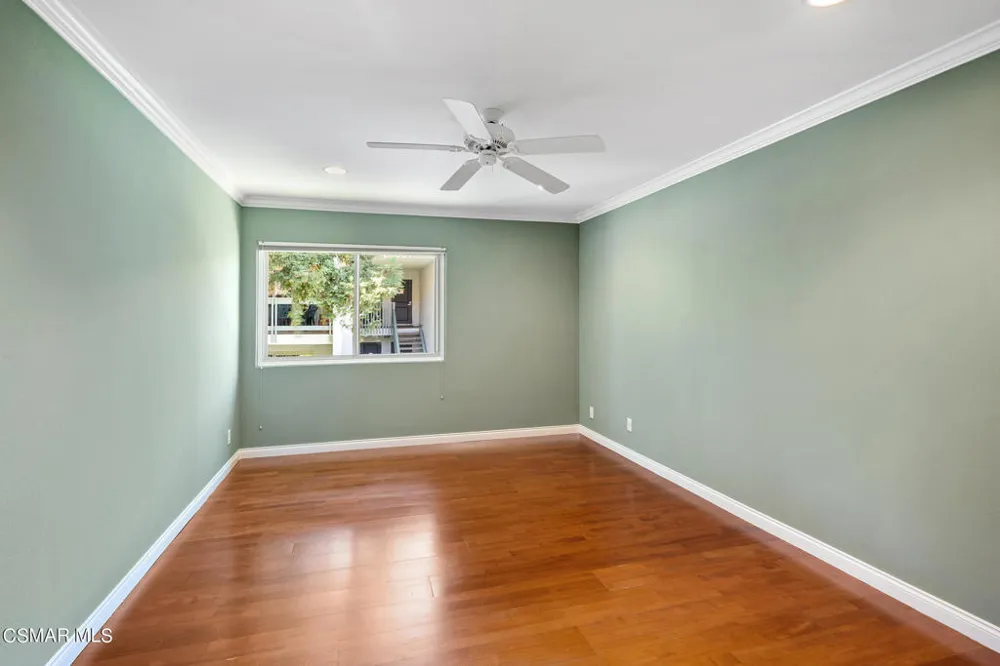 23663 Park Capri #144 Calabasas, CA 91302
