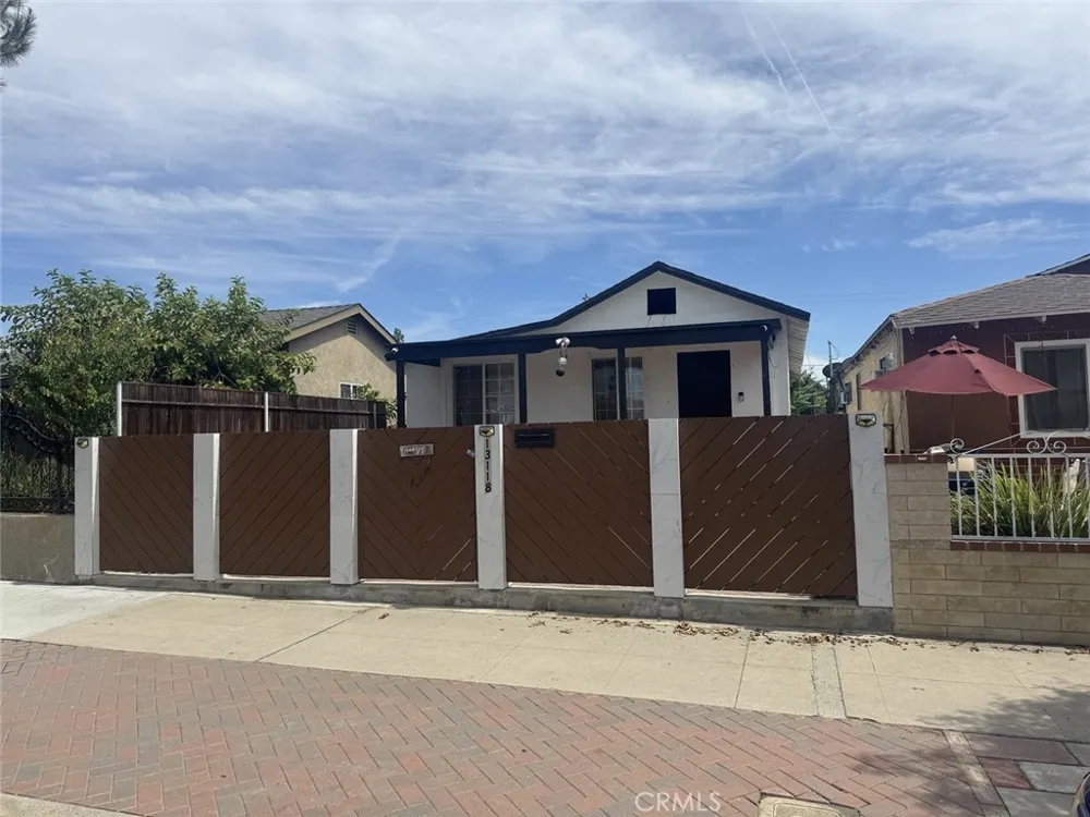 13118 Hoyt Street Pacoima, CA 91331