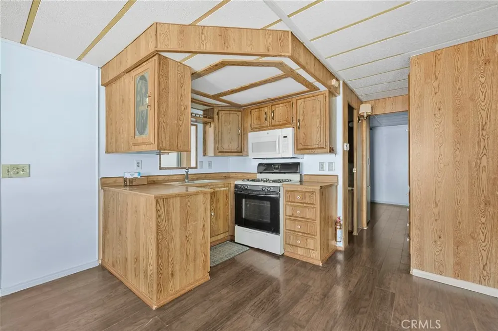 842 Acorn Dr San Jacinto, CA 92583