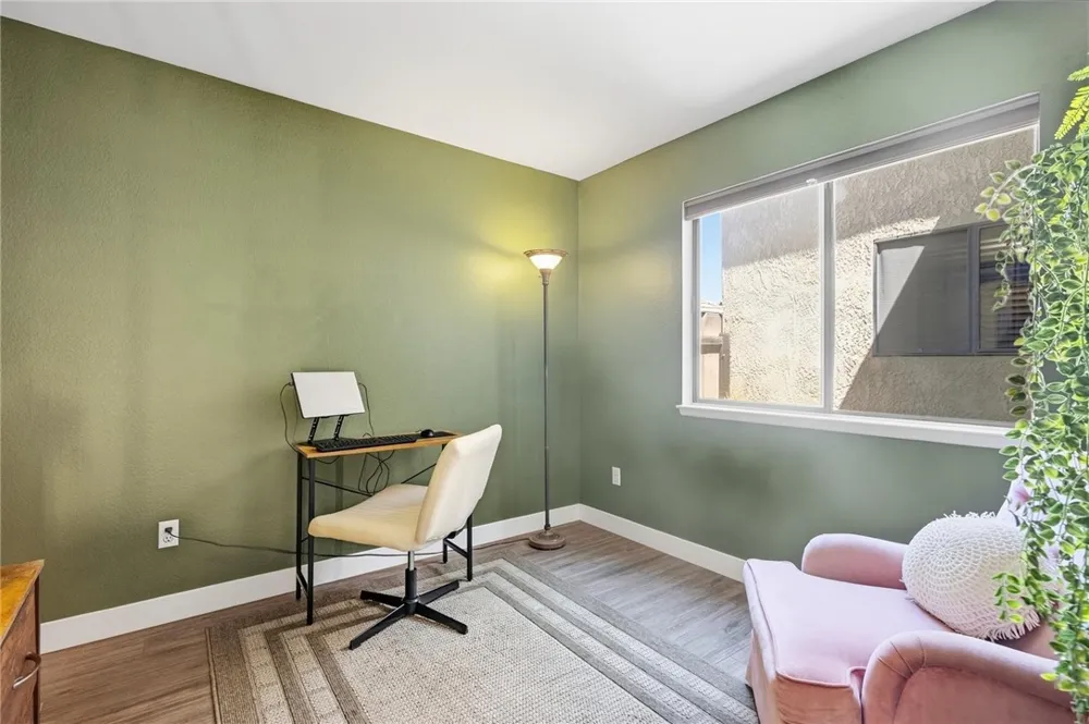 27905 Hillpointe Drive Menifee, CA 92585