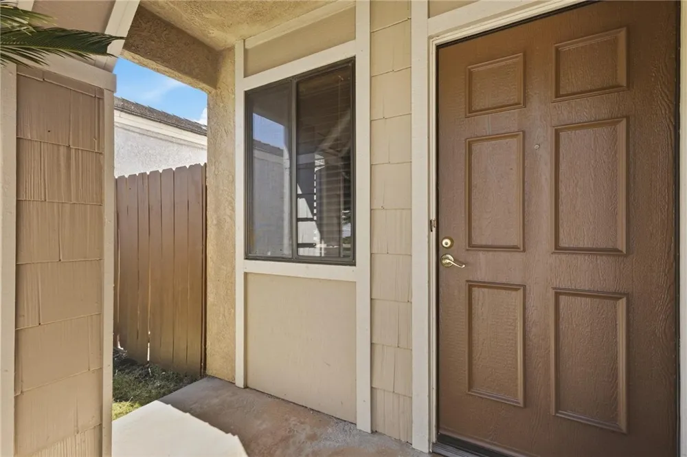 27905 Hillpointe Drive Menifee, CA 92585