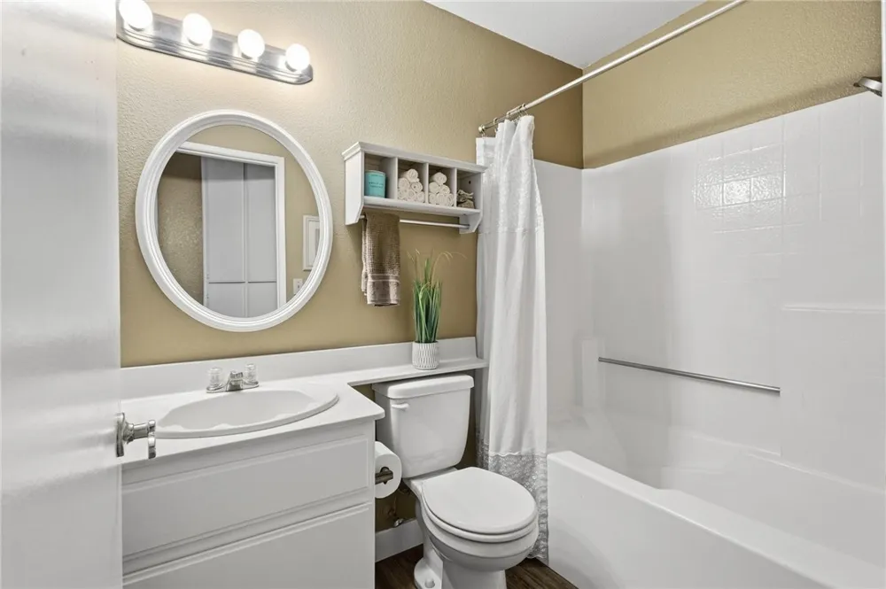 27905 Hillpointe Drive Menifee, CA 92585