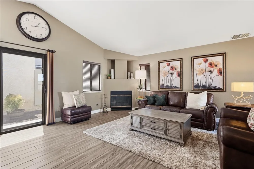 27905 Hillpointe Drive Menifee, CA 92585