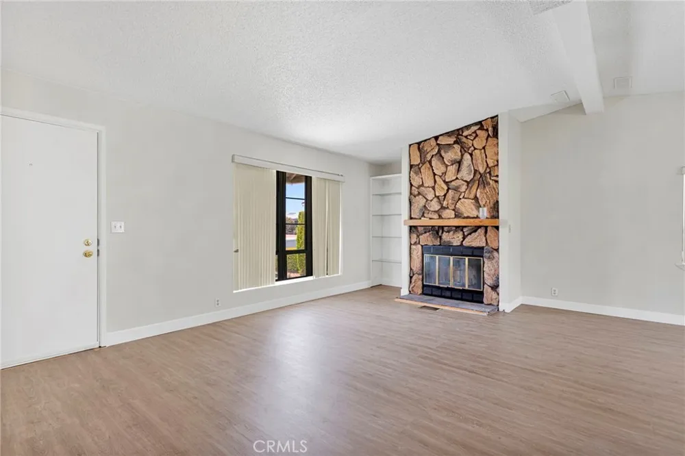 10780 Deerfield Beaumont, CA 92223