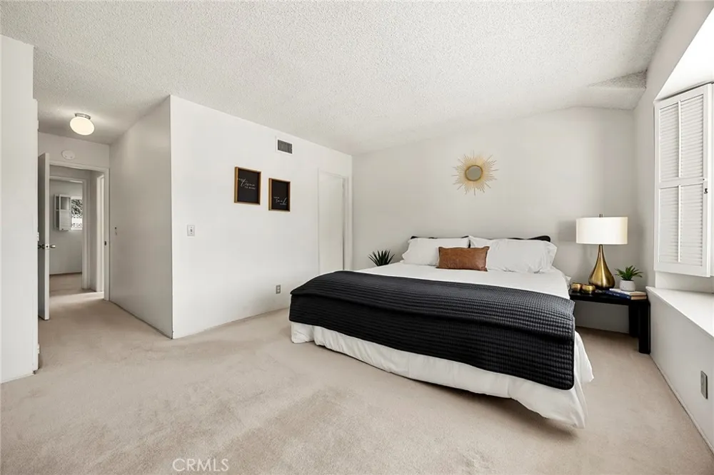 341 E Parkwood Ave La Habra, CA 90631