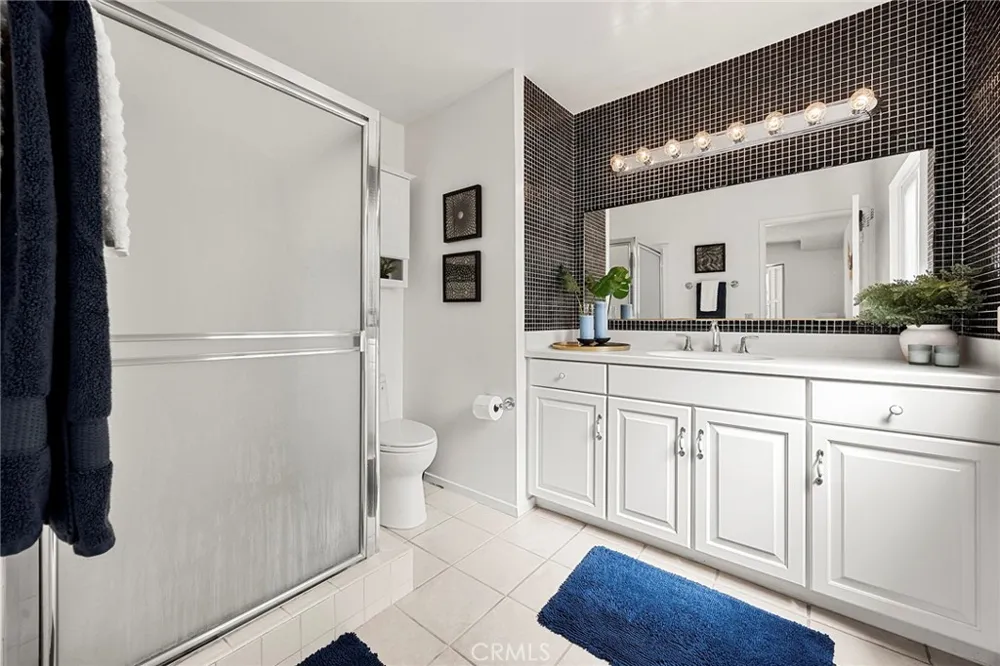 341 E Parkwood Ave La Habra, CA 90631