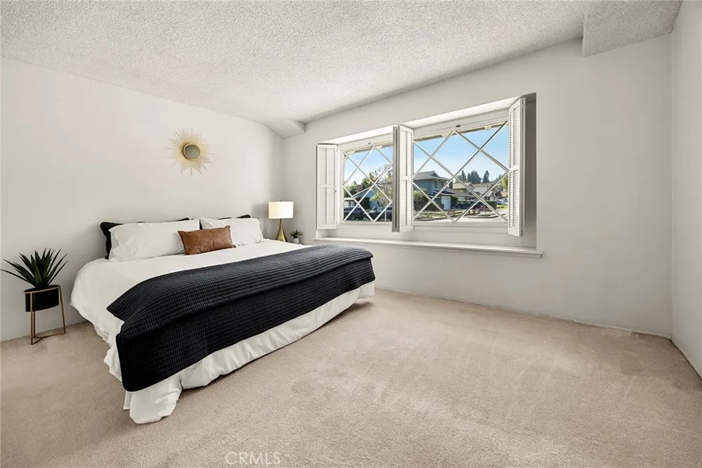 341 E Parkwood Ave La Habra, CA 90631