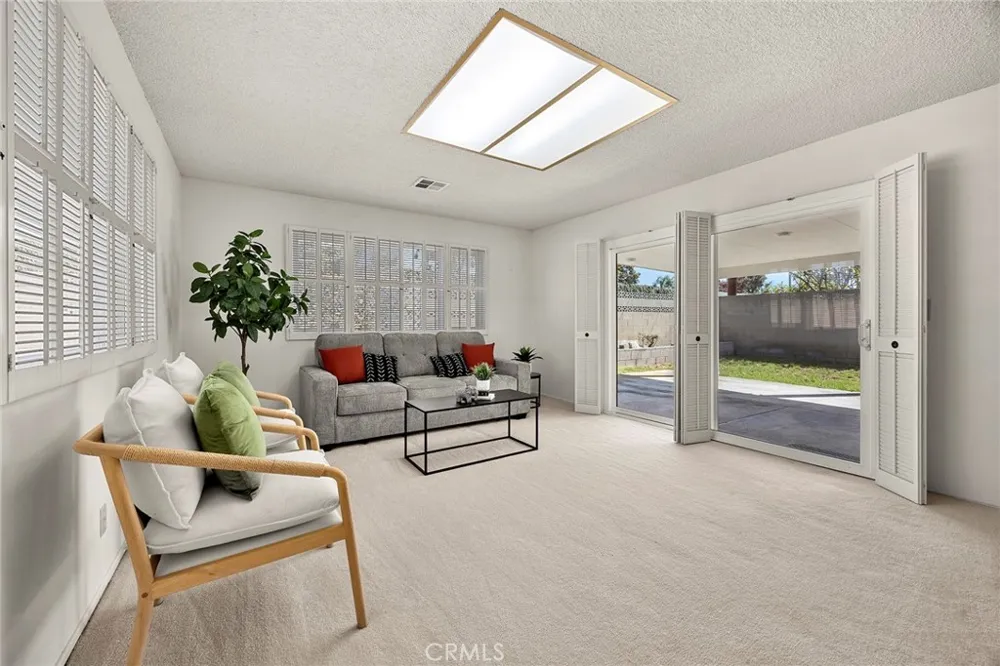 341 E Parkwood Ave La Habra, CA 90631