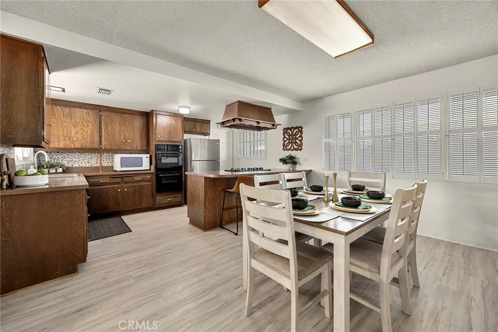 341 E Parkwood Ave La Habra, CA 90631