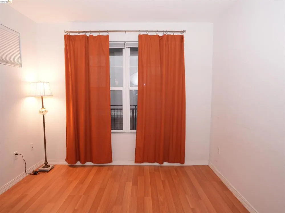 1121 40th Street #4202 Emeryville, CA 94608