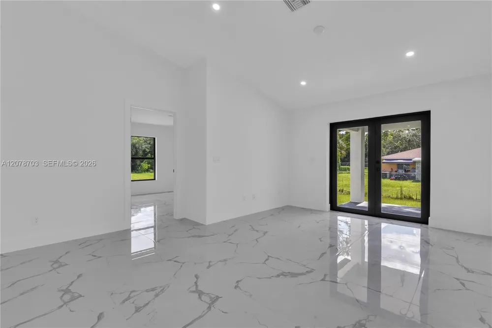 104 HIGHTOWER AVE S Lehigh Acres, FL 33973