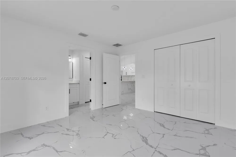 104 HIGHTOWER AVE S Lehigh Acres, FL 33973