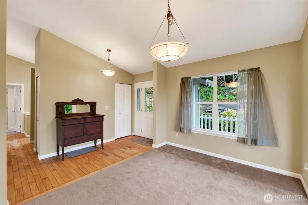 13204 Emerald Drive NW Gig Harbor, WA 98329